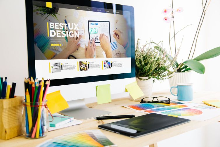 Graphic,Design,Studio,Showing,Ux,Design,Website